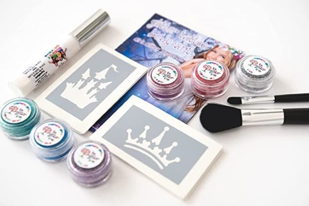 Girls glitter tattoo kit. 24 stencil kit.